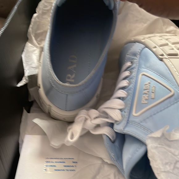 Prada Calzature Donna size 38.5 color baby blue bought from Saks Fifth Avenue - Picture 4 of 9